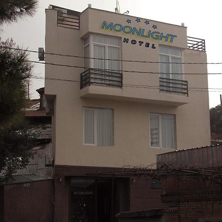Moon Light Hotel Тбилиси Екстериор снимка