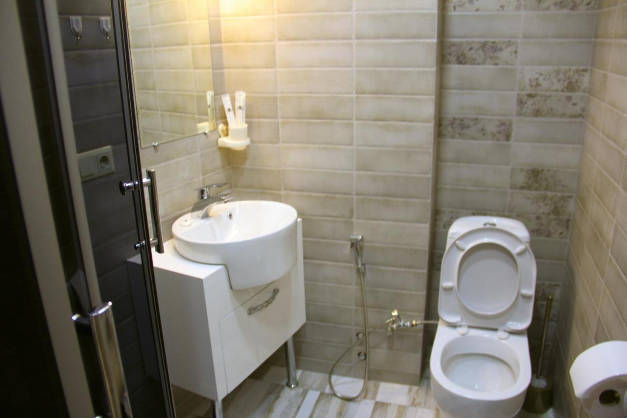 Moon Light Hotel Тбилиси Екстериор снимка