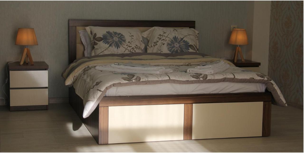 Moon Light Hotel Тбилиси Екстериор снимка