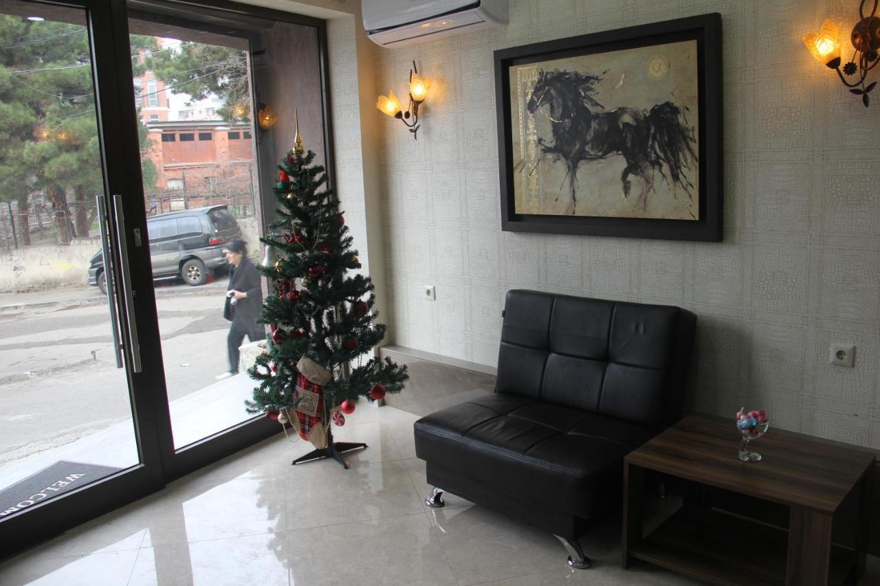 Moon Light Hotel Тбилиси Екстериор снимка